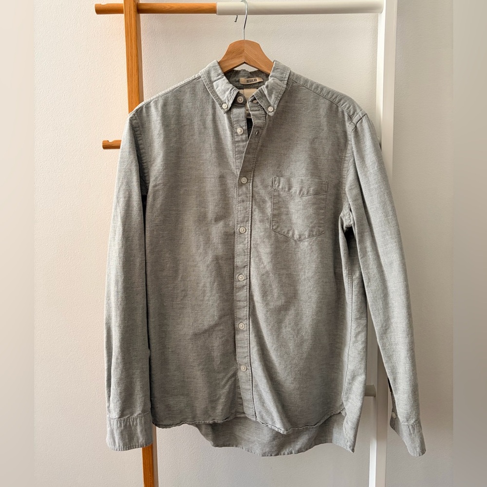 Men’s H&M Light Gray Casual Button-Down Shirt